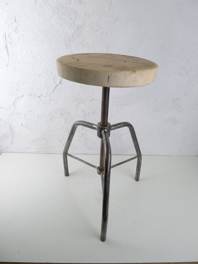 Zsámoly - Acél, Fa - acél forgó taboret #4.3
