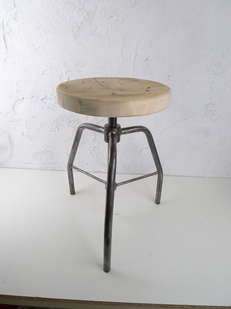 Zsámoly - Acél, Fa - acél forgó taboret #3.2