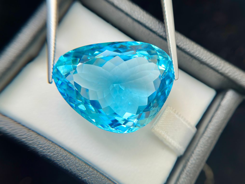 χωρίς τιμή ασφαλείας - 1 pcs  Μπλε Τοπάζιο  - 52.50 ct - Διεθνής Ένωση Έγχρωμων Πολύτιμων Λίθων (ICA GemLab) - Εντυπωσιακό μοναδικό κιτρίνη. #1.0