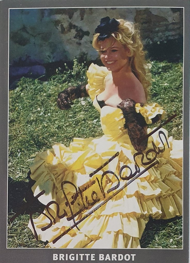 Signed; Brigitte Bardot - photocard (signed from Brigitte Bardot) & photobook "Verführung" - 2005 #1.0