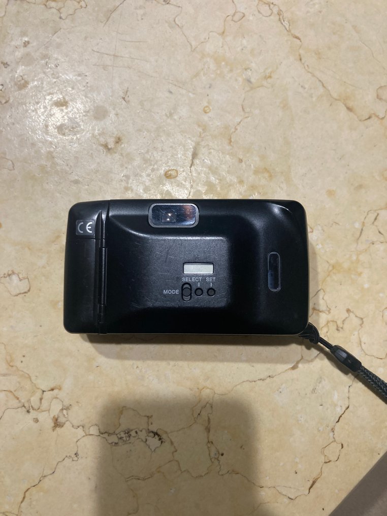 Yashica, Kyocera T5D Cámara analógica compacta #2.1