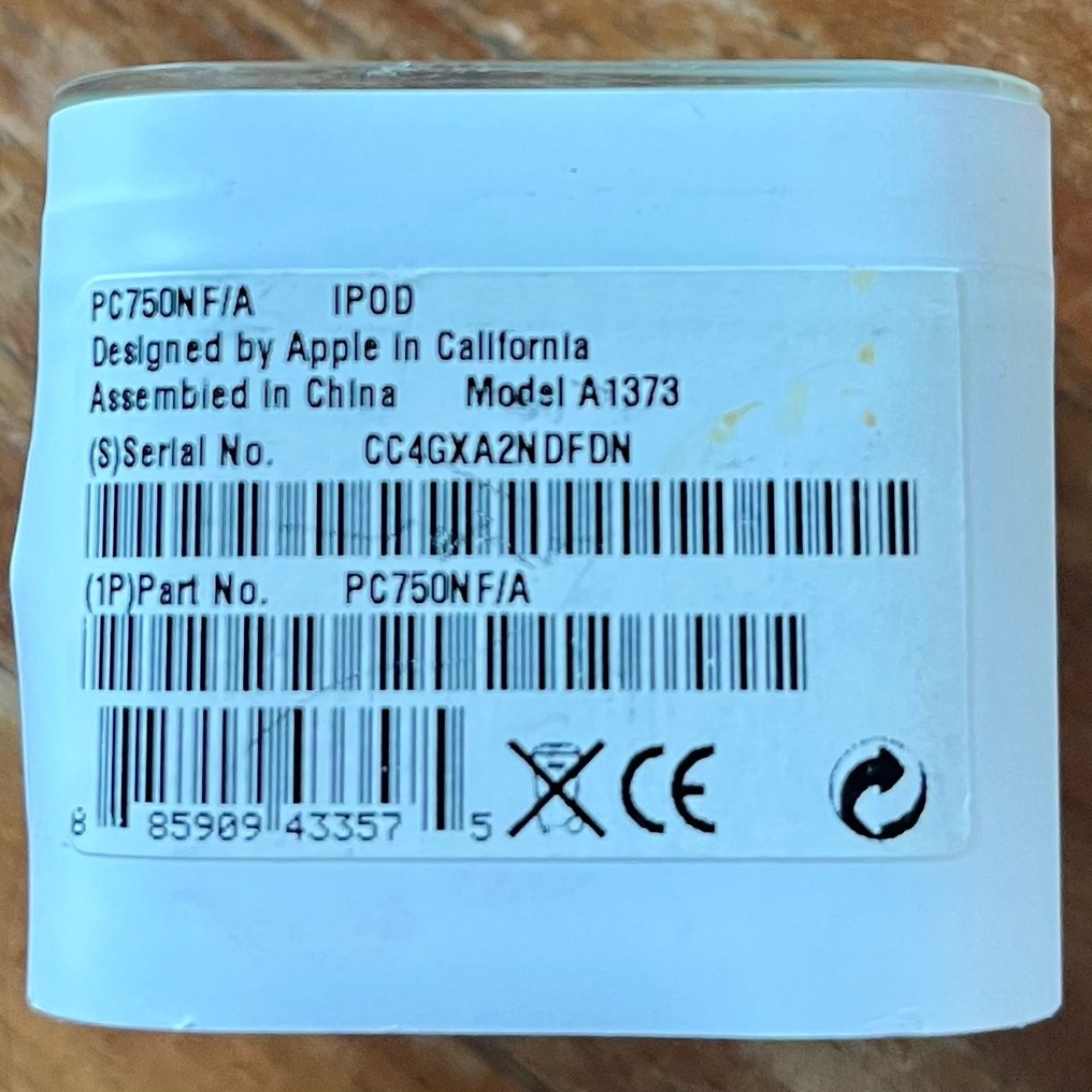 Apple - iPod shuffle 4th generation (A1373) - Ipod #1.0