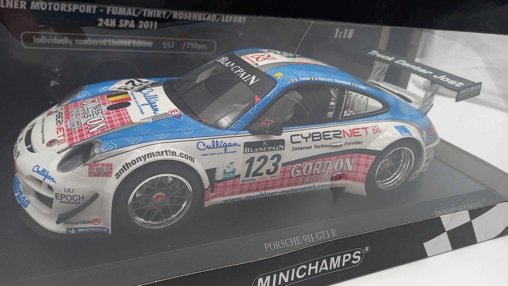 Minichamps 1:18 - Modelauto - Porsche 911 GT3 R 24h SPA 2011 - (cod.33) #1.0