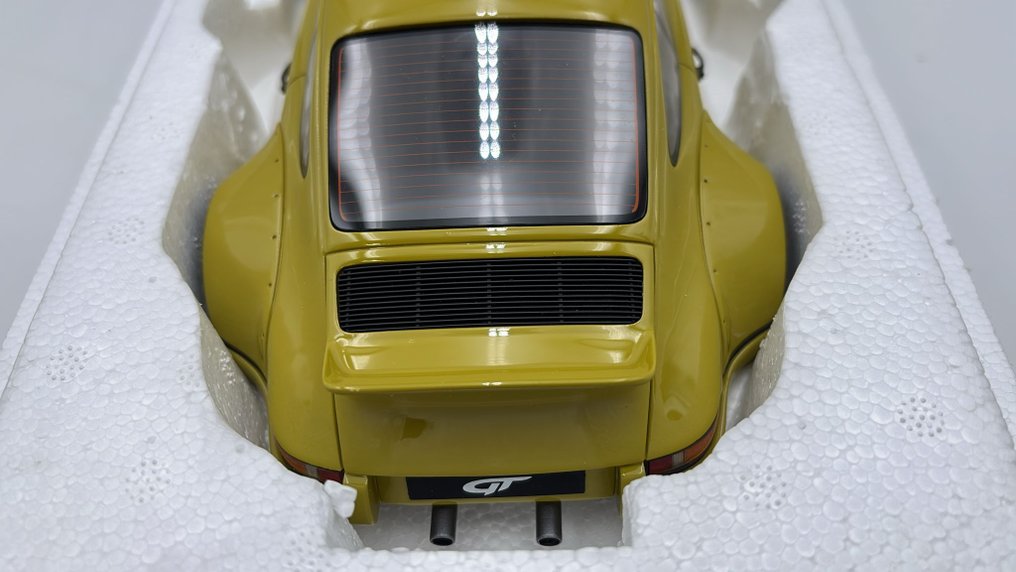 GT Spirit 1:18 - Modelbil - Porsche RWB Classic Kaki - (cod.27) #3.2