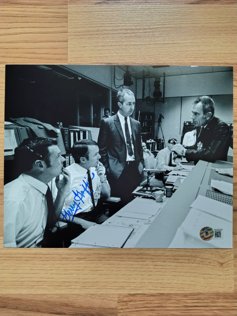 NASA Apollo 13 Flight Director - Gerald Griffin - Signed photo with Beckett COA - 2020+ #4.3