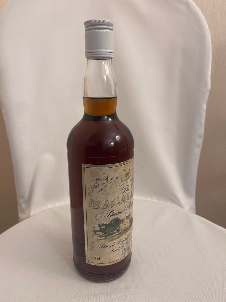 Macallan Special Reserve - Easter Elchies (signed bottle)  - b. 20世纪80年代中期 - 75厘升 #1.0