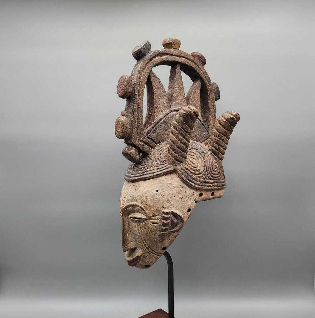 面罩头盔 - Igbo - 尼日利亞  (沒有保留價) #1.0