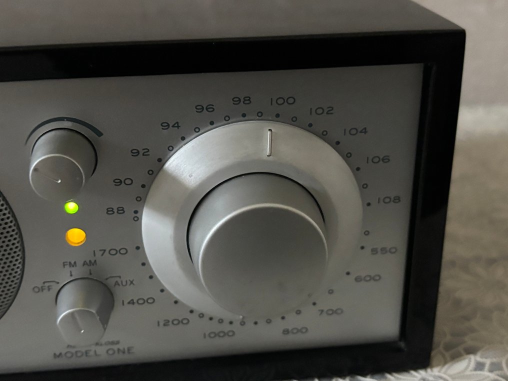 Tivoli Audio Henry Kloss - Model One Radio #4.3