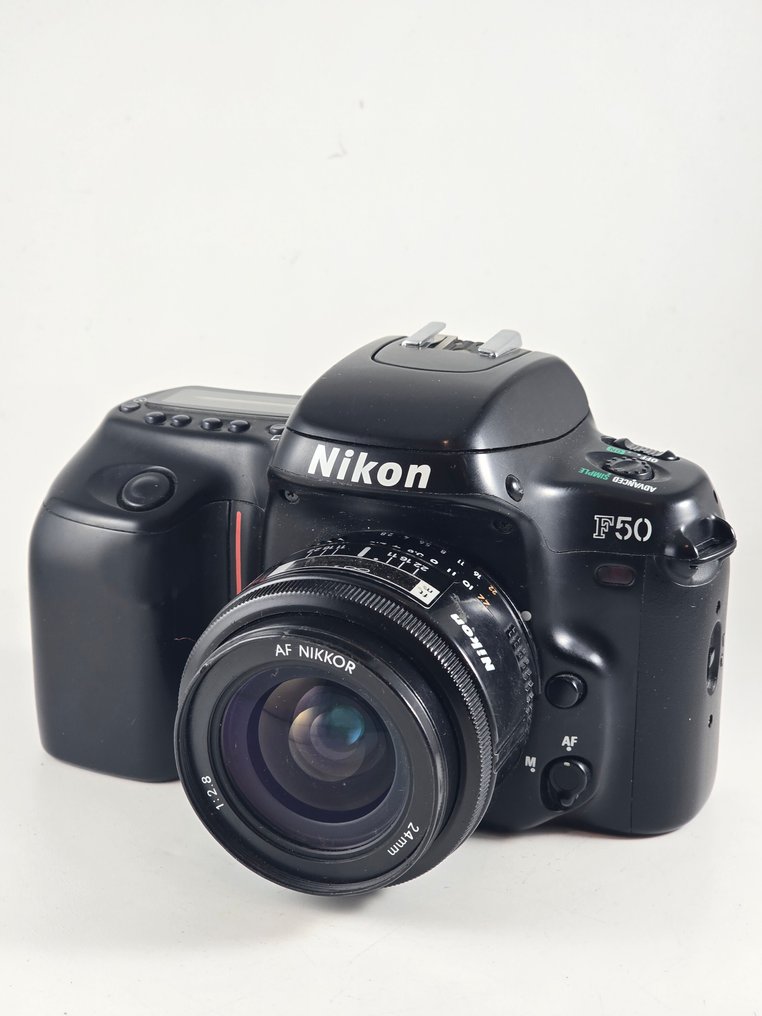 Nikon F50 + AF Nikkor 24mm f2.8 Cámara analógica #1.0