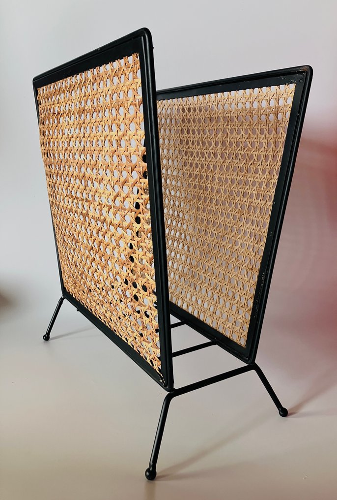 Magazine rack - Steel #1.0