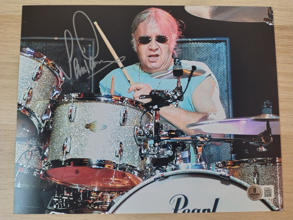 Deep Purple - Ian Paice - Signed in person w/ Beckett Holo COA #1.0
