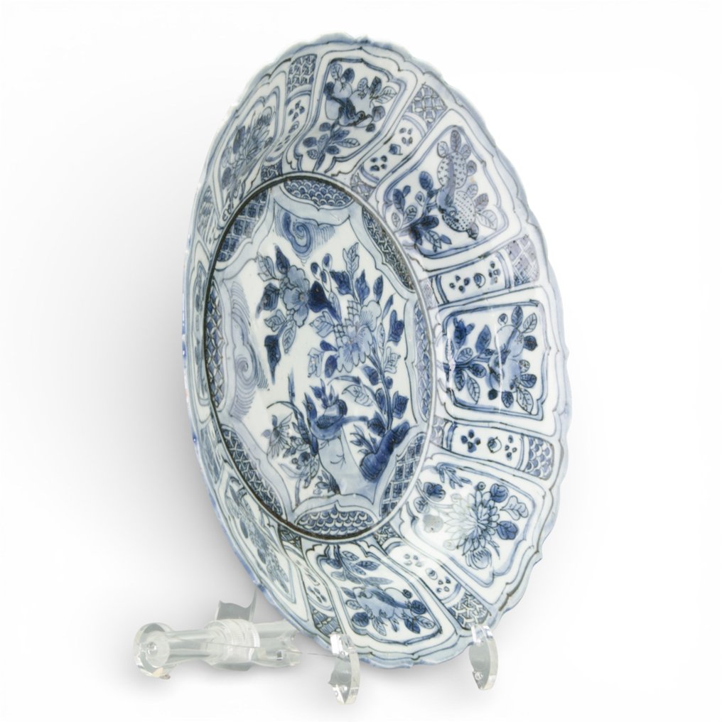 Kraakporselein - vogel in stervormig perk - Ming porselein - Πιάτο - Πορσελάνη - περίοδος Wanli #2.1