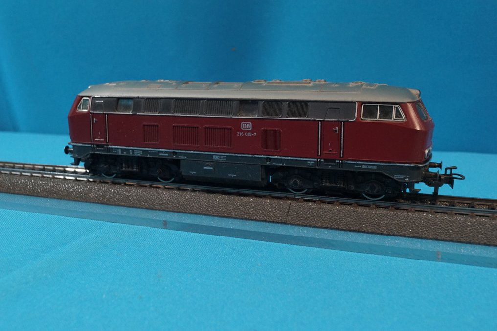 Märklin H0 - 3075 - Πετρελαιοκίνητη μηχανή τρένου (1) - Diesel Loc Br 216 - DB #2.1