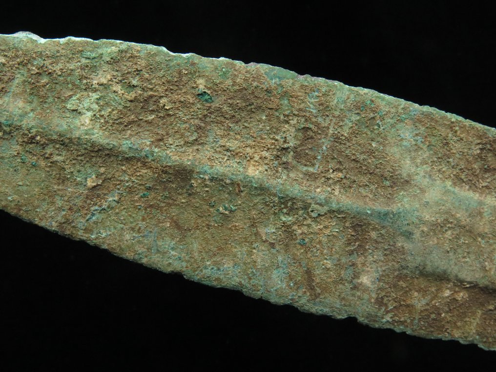 Εποχή του Χαλκού Μπρούντζος Spearhead σε ειδική βάση. - 35.5 cm  (χωρίς τιμή ασφαλείας) #2.1