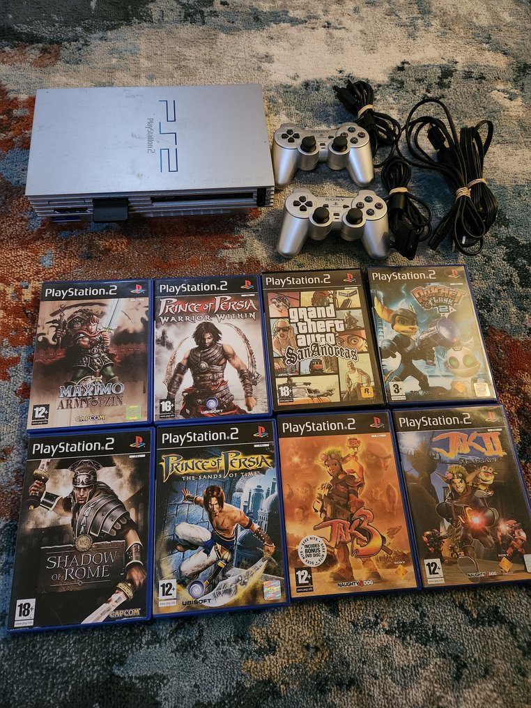 Sony - Playstation 2 (PS2) - Silver & 2 Controllers & Memory & 8 Games - Videopelikonsoli ja pelejä #1.0
