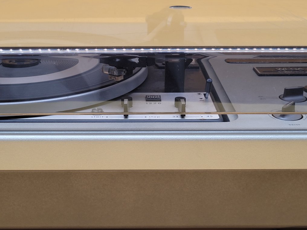 WEGA – Studio 3230 hifi – Sual Plattenspieler mit Abdeckhaube - - Tocadiscos #2.1