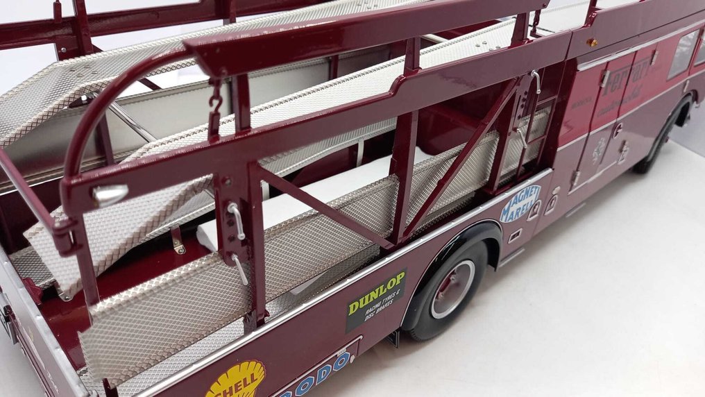 CMR 1:18 - Modelauto - Fiat Bartoletti 642 RN2 Ferrari Transporter 1957 - (cod.40) #2.1