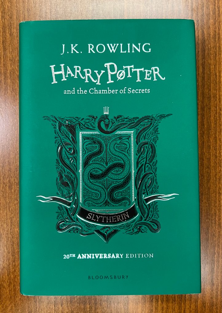 J.K. Rowling; illustrazioni di Levi Pinfold - Harry Potter and the Chamber of Secrets - 1998-2018 #1.0