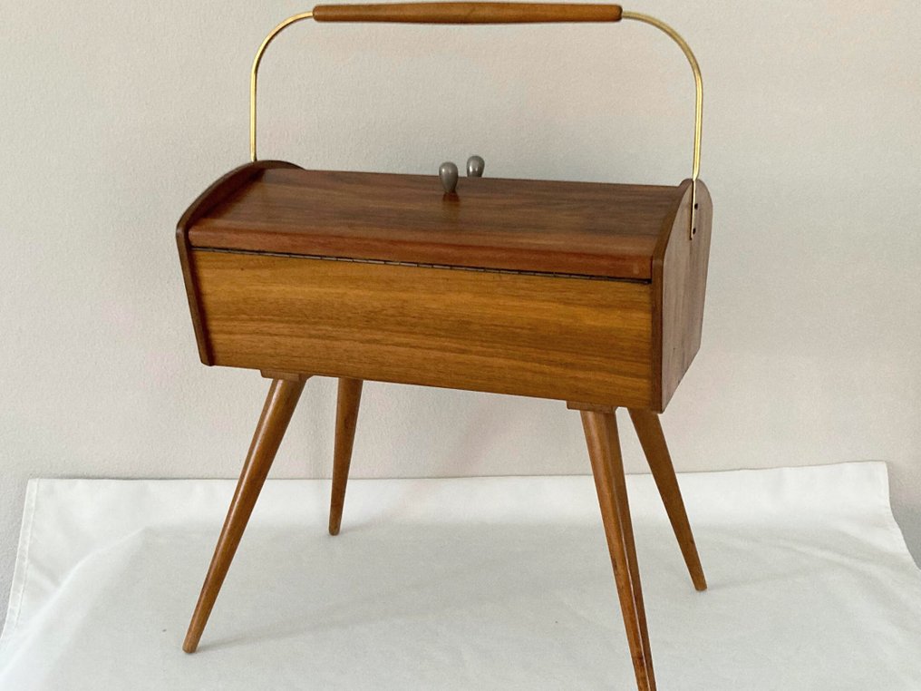 Set de cusut - Lemn, Vintage - Naaibox #1.0