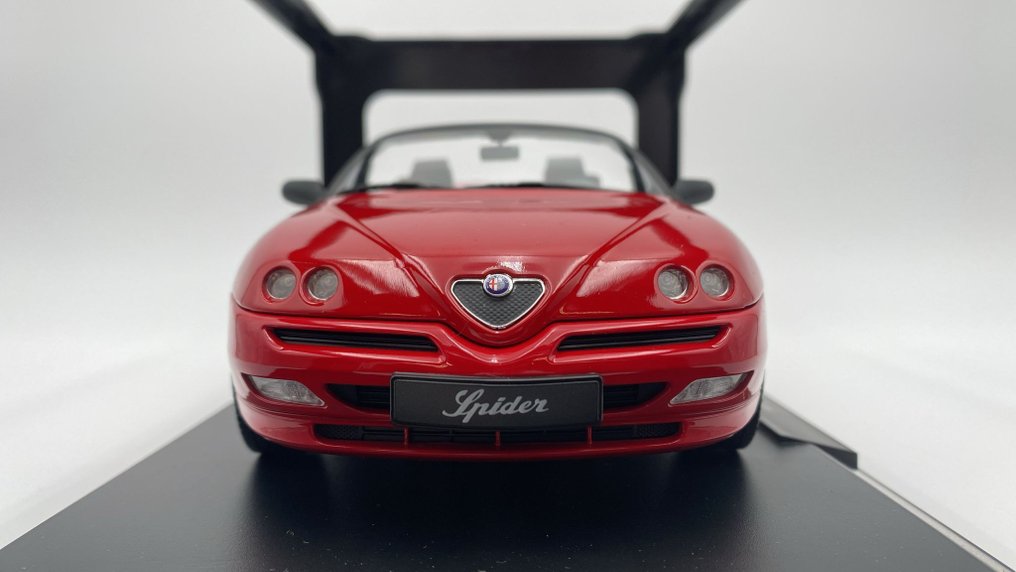 Norev 1:18 - Coche a escala - Alfa Romeo Spider 1999 - (cod.24) #1.0
