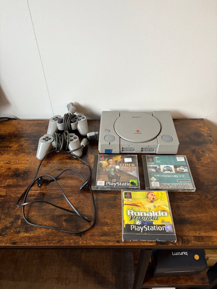 Sony - Playstation 1 (PS1) - SCPH-7502 with controllers & games - Κονσόλα βιντεοπαιχνιδιών + παιχνίδια #1.0