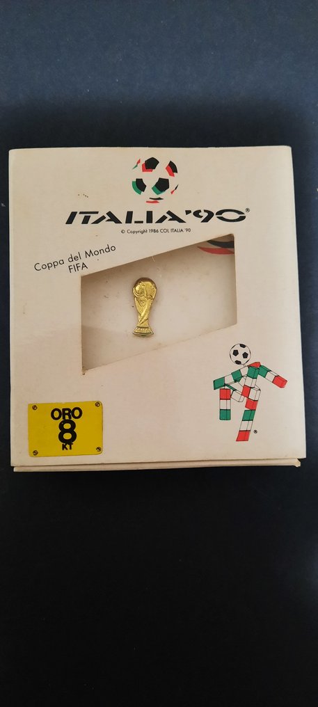 Coupe du Monde de Football - 1990 - Broche  #1.0