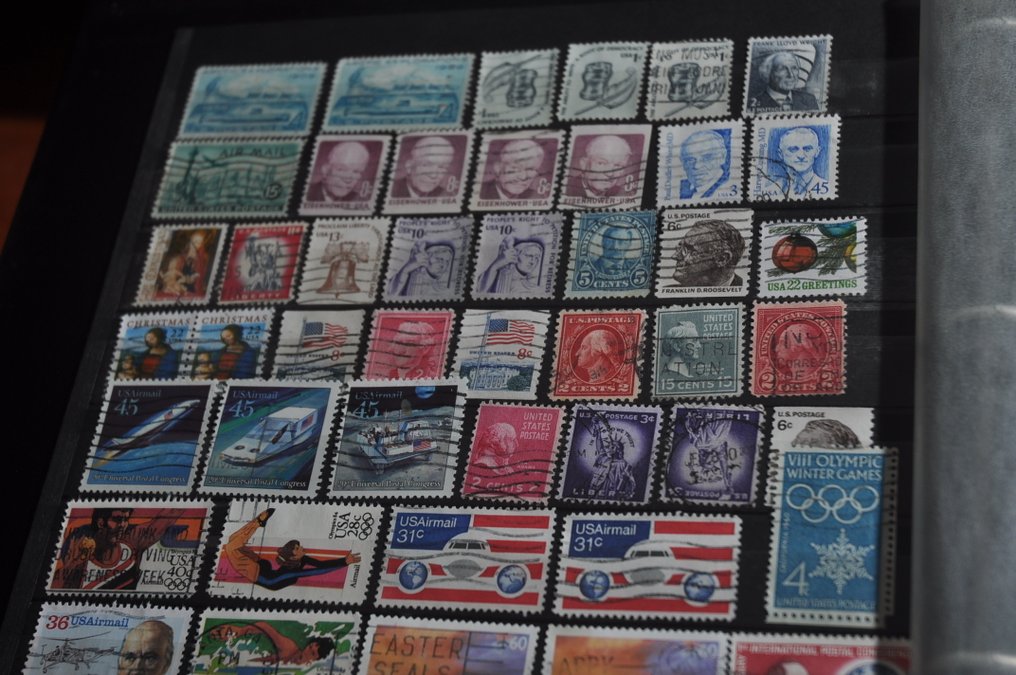 World  - Search party with various countries in stock books (200 photos). #3.2