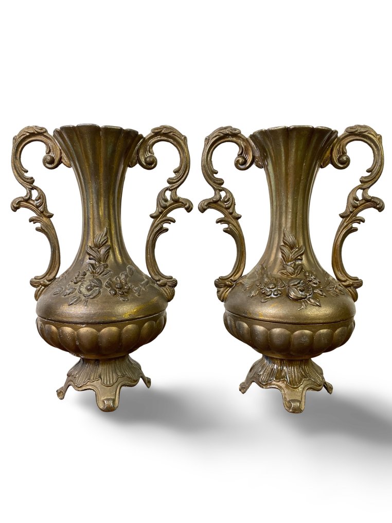 花瓶 (2)  - 金属 #1.0