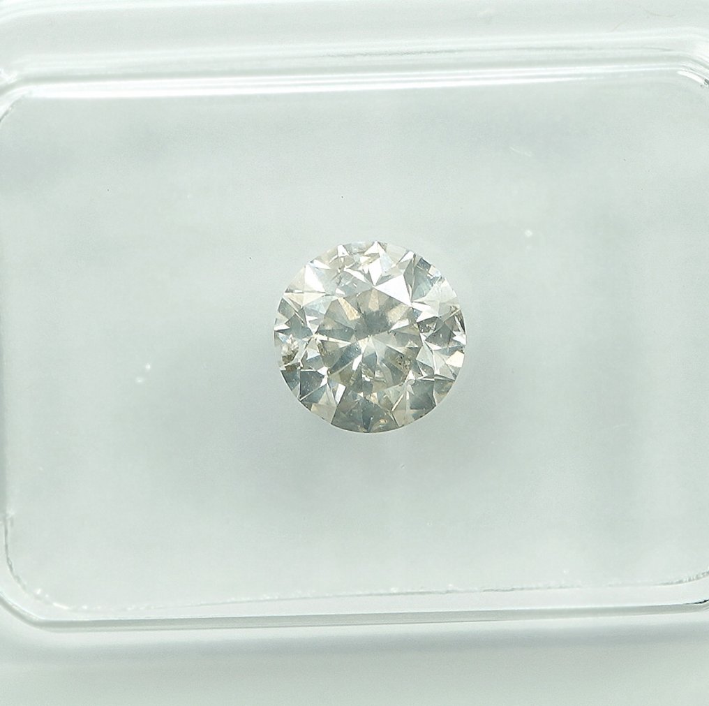 1 pcs Diamond (Natural) - 0.73 ct - Round - I - I1 - Gem Report Antwerp (GRA) #3.2