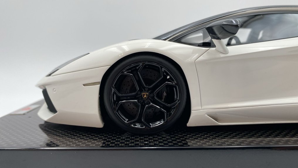 MR Collection 1:18 - Model car - Lamborghini Aventador LP 700-4 - (cod.4) #2.1