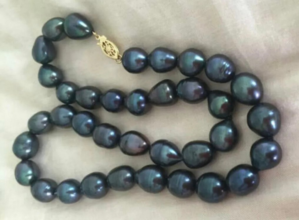No reserve price: Tahitian pearl necklace weighing 272.60 carats. . - Height: 10 mm - Width: 12 mm- 54.52 g - (1) #1.0