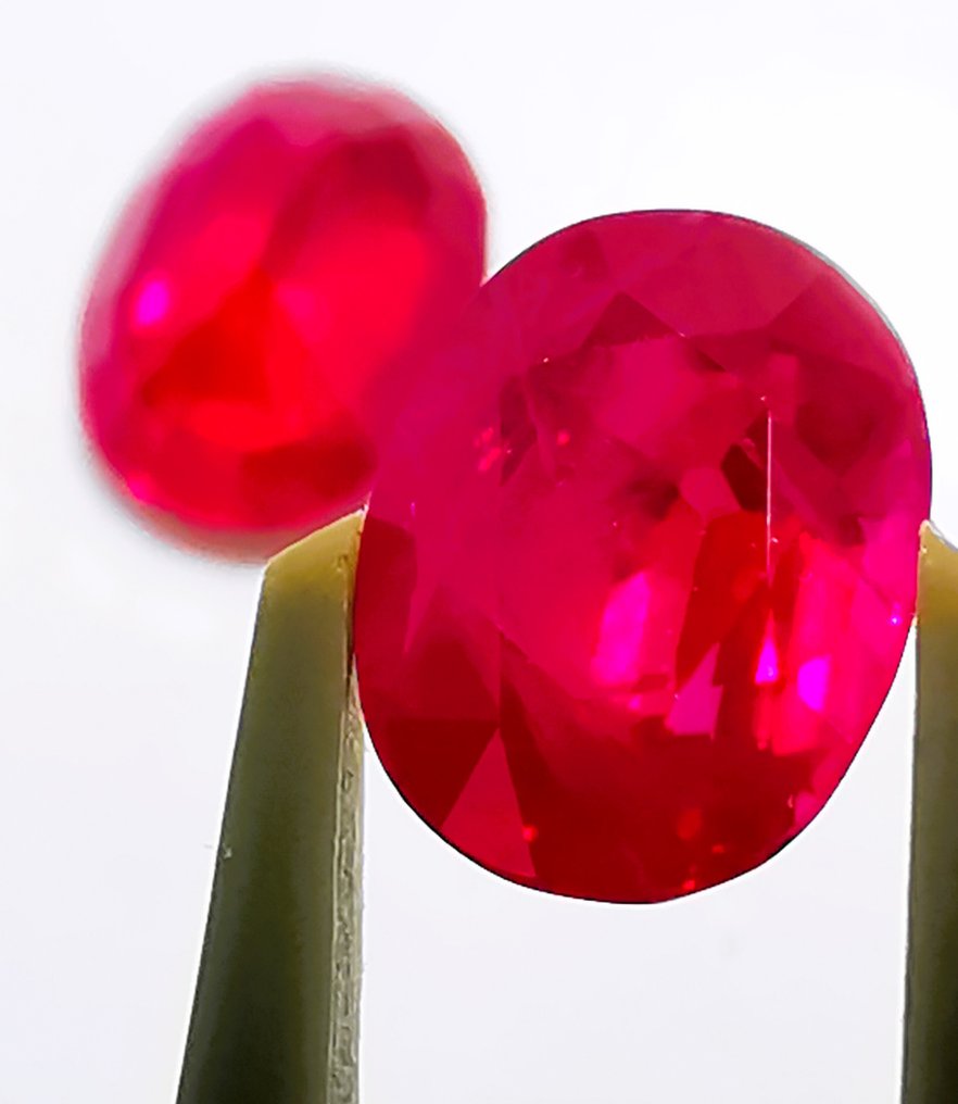 2 pcs Red Ruby - 4.44 ct - Gem research Swiss Lab (GRS) - Couple / Burma / Pigeons #1.0