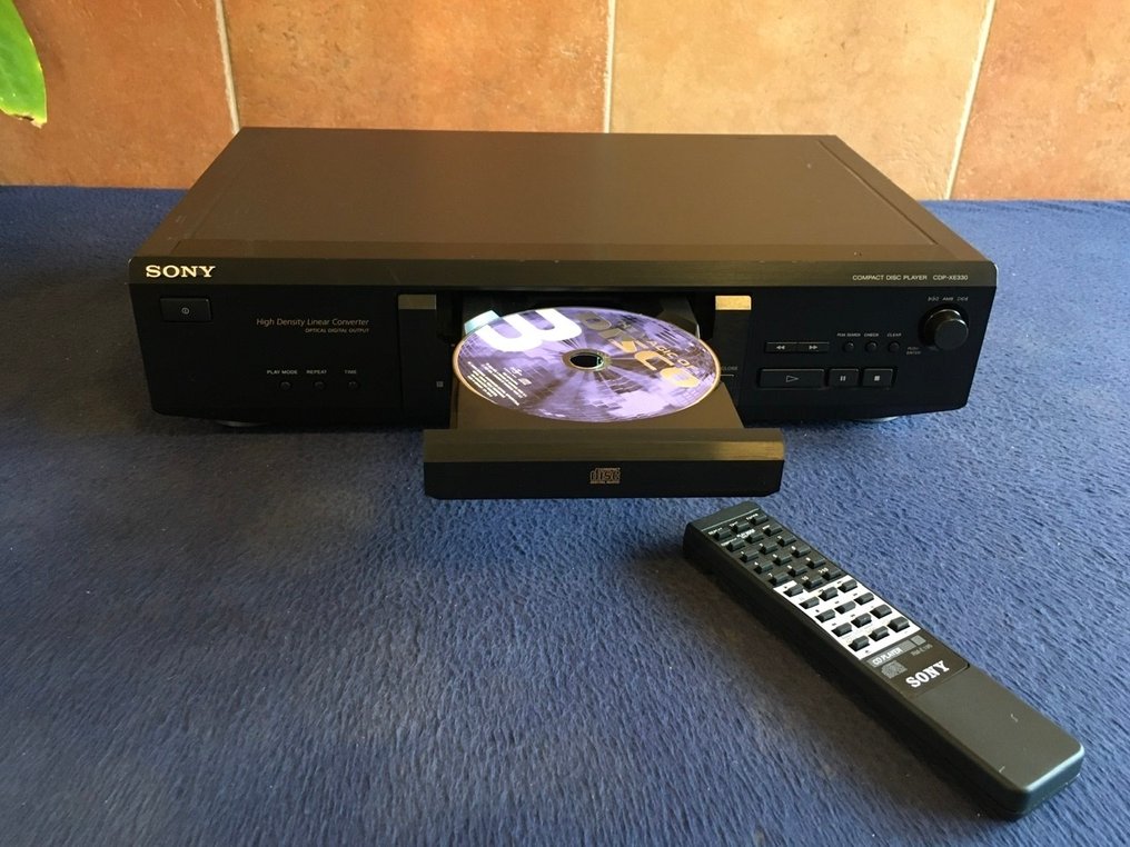 Sony - CDP-XE330 volume control CD player #1.0