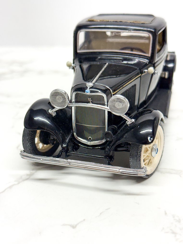 Franklin Mint 1:24 - Modellauto - 1932 Ford Deuce Coupe #2.1