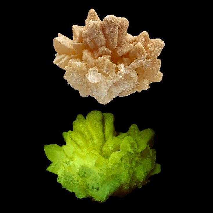 High-fluorescence and phosphorescent calcite alpina, Italy Crystals on matrix - Height: 87 mm - Width: 75 mm- 278 g #1.0