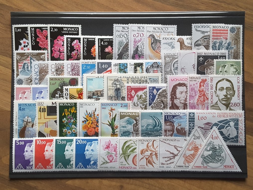 Monaco 1981/1985 - 5 full years with airmail, sheetlet blocks, pre-stamped items, and tax stamps. - Yvert 1264 à 1509 sans non émis, PA 100 à 104, BF 19, 22, 25, 28, 30, préo 70 à 89, taxe 71 à 82 #4.3