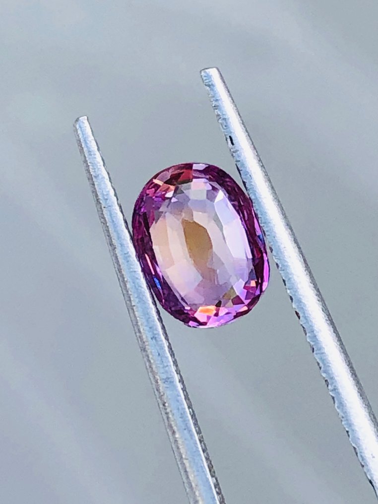 1 pcs Narancssárga, Rózsaszín Zafír - 1.53 ct - Amerikai Gemmológiai Intézet (GIA) #1.0
