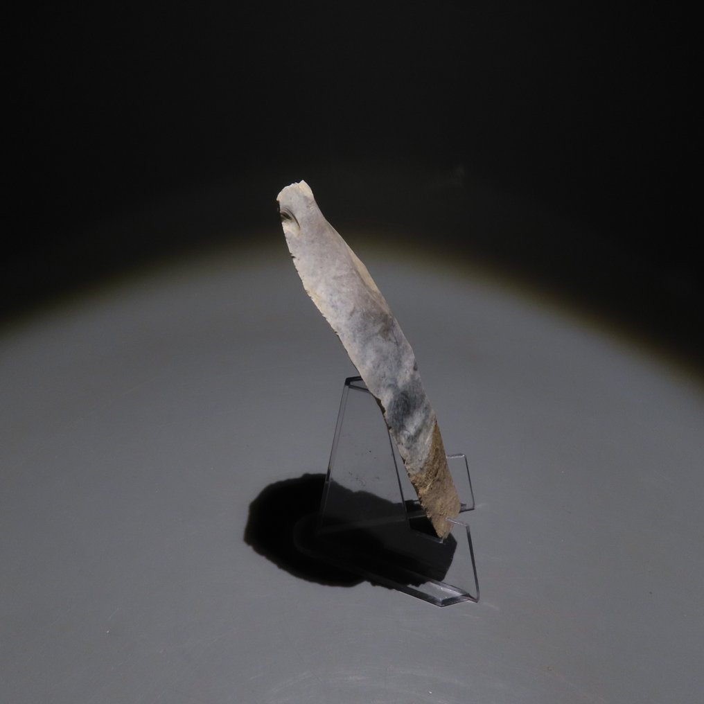 Neolithic Flint Tool. Spiennes, 4500-3500 BC. 10 cm height. Spanish Import License. (No Reserve Price) #2.1