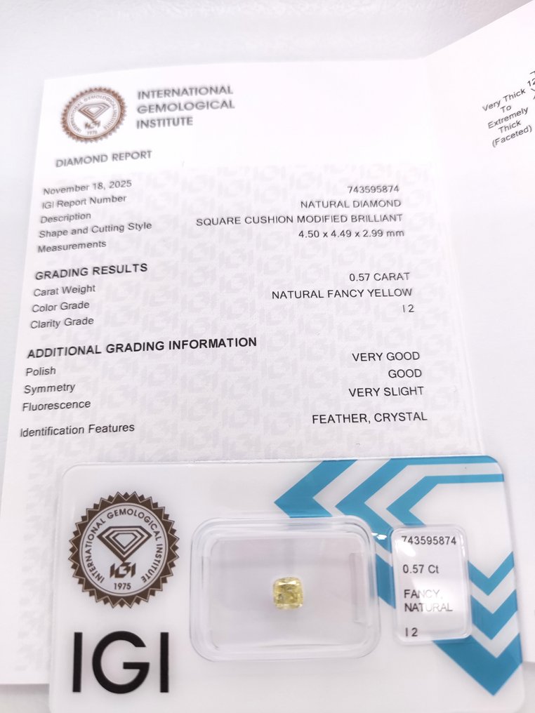 Nincs minimálár - 1 pcs Gyémánt  (Természetes színű)  - 0.57 ct - Párna - Fancy Sárga - I2 - Nemzetközi Gemmológiai Intézet (IGI) #3.2