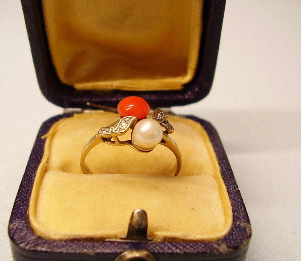 Nincs minimálár - Gyűrű - 8 kt. Sárga arany - 0.78ct. tw. Korall - Gyöngy - Toi+Moi-gyűrű + Dia 1915 #1.0
