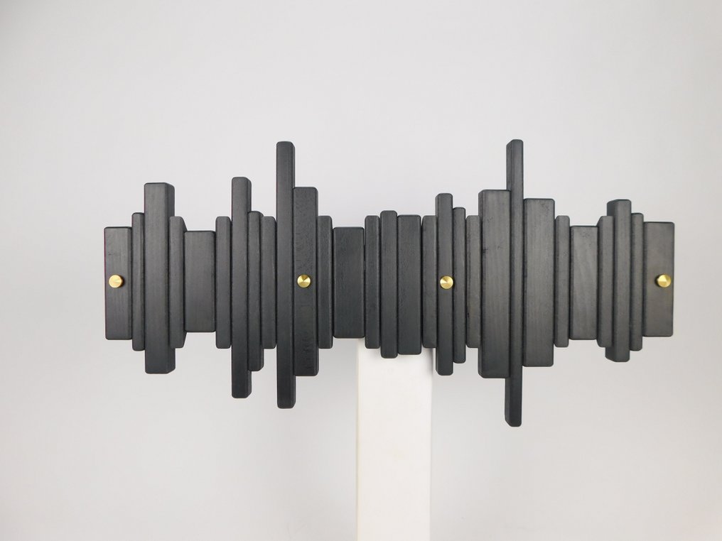 Wilk Brothers Furniture - Sebastian Wilk - Κρεμάστρα παλτό - Type3 70 Μαύρο - Ορείχαλκος, epoxy, Οξιά, Χάλυβας - Κρεμάστρα παπουτσιών πιάνο #1.0