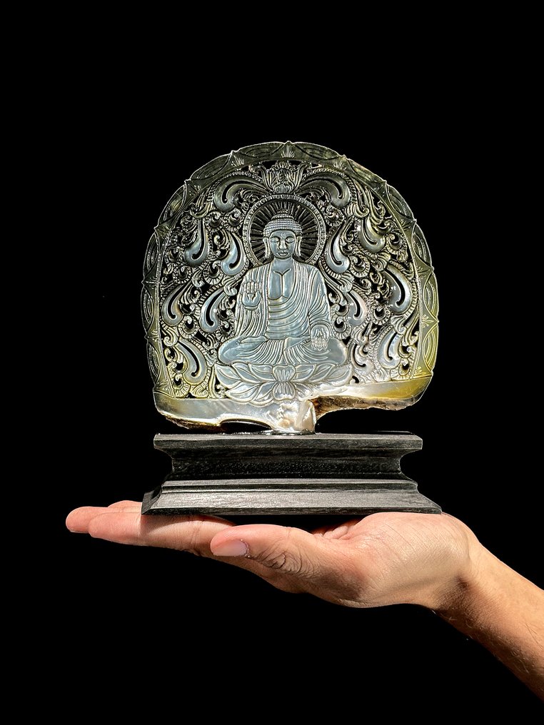 Aufwendig gravierte Perlmutt-Schale - Buddha-Schnitzerei - Seemuschel - Pinctada Maxima (Ohne mindestpreis) #1.0