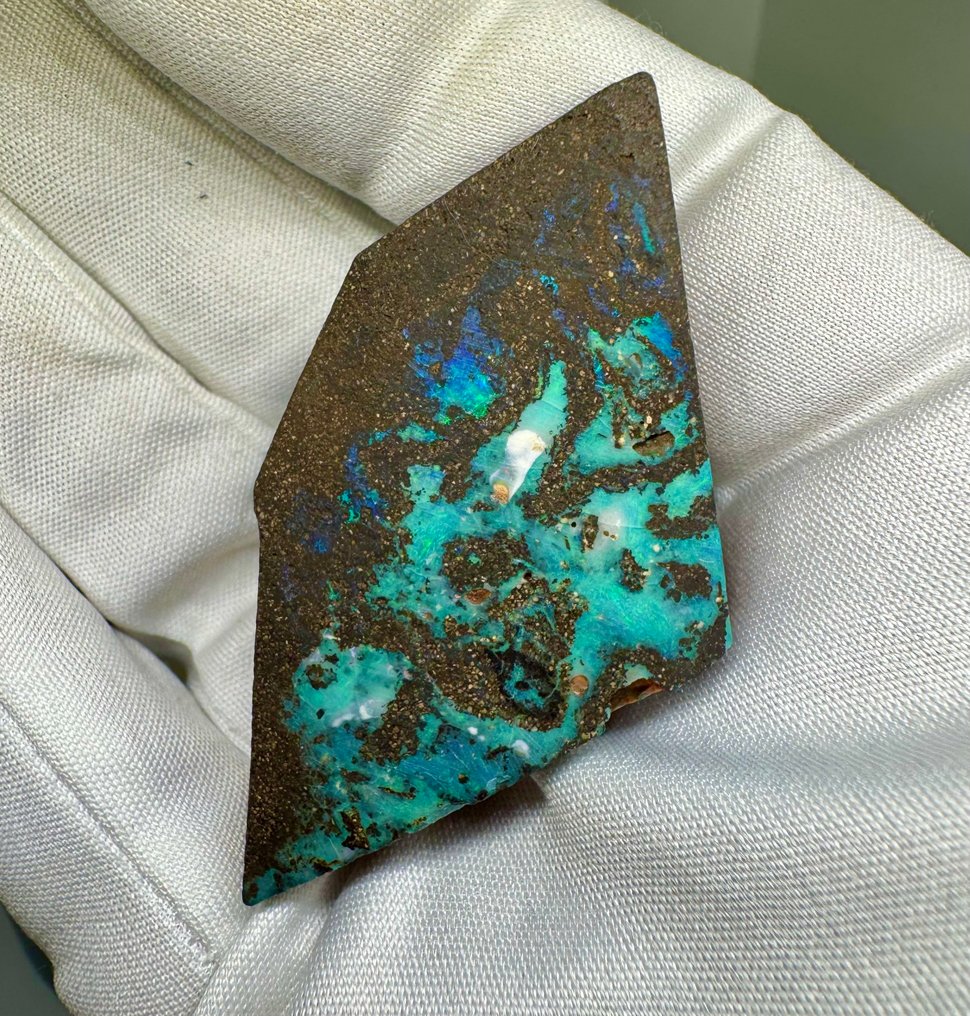 Opal Cabochon - Height: 60 mm - Width: 32 mm- 31.8 g - (1) #1.0