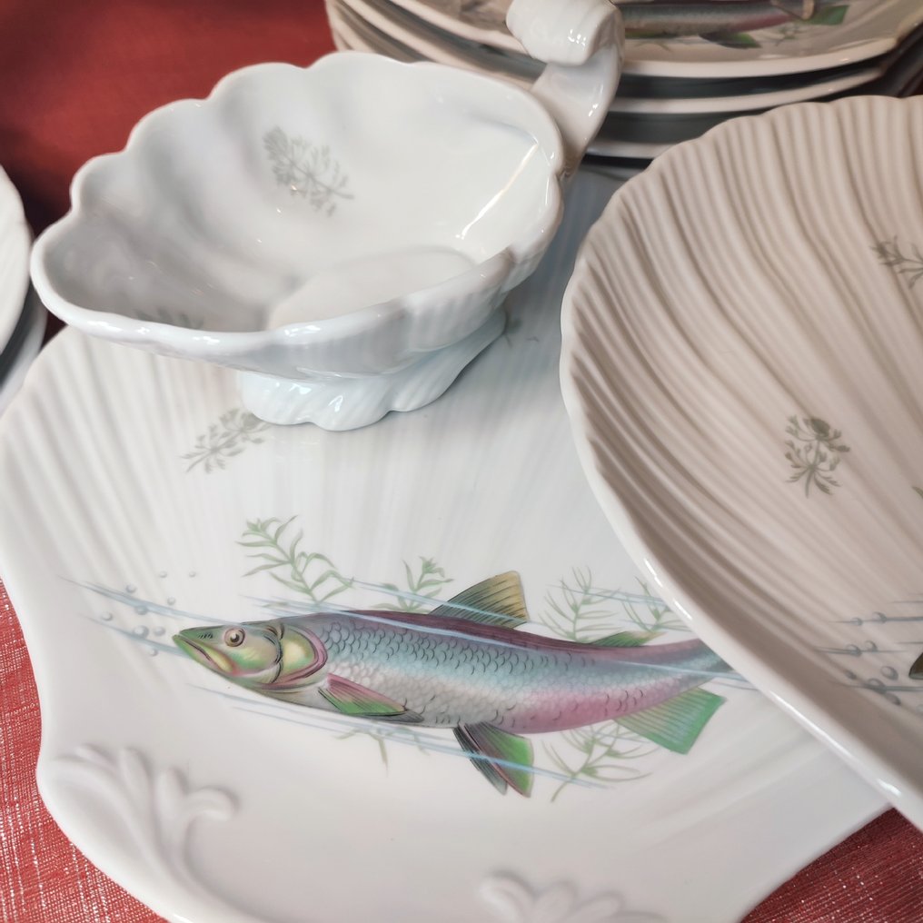 Bordsservis (14) - naturalistisk inredning - skalform - Porcelaine fine de Sologne - Service à poisson #2.1