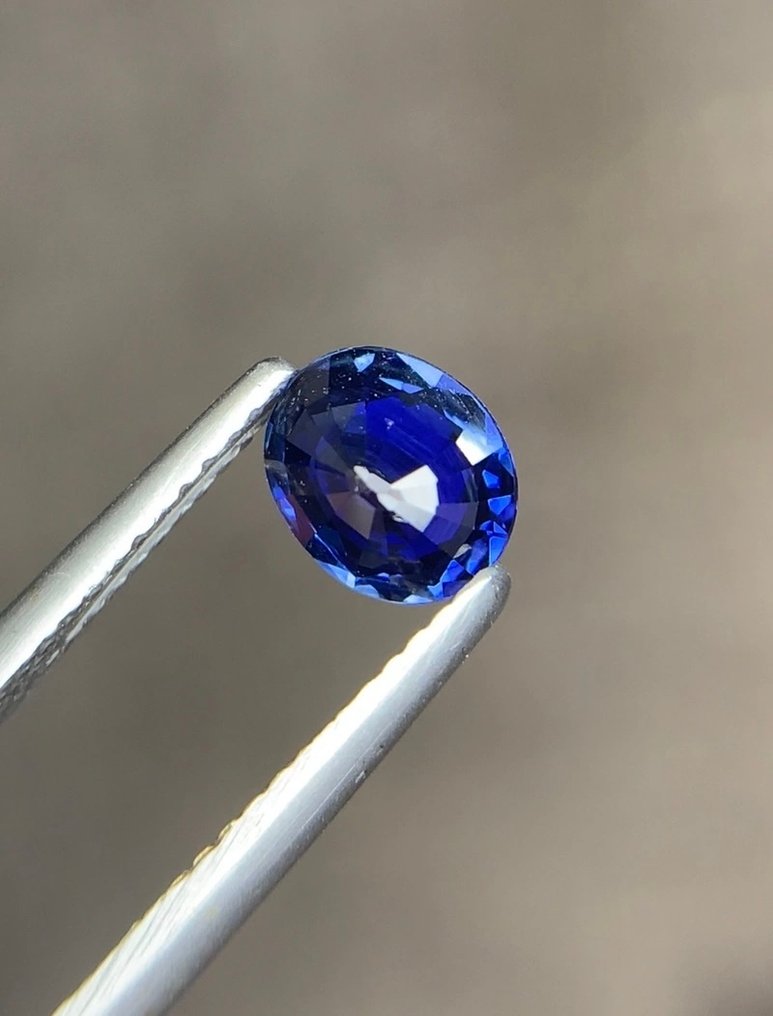 Senza Prezzo di Riserva - 1 pcs Blu Zaffiro - 3.06 ct - Guild Gem Laboratory - Blu vivido, Blu reale #4.3