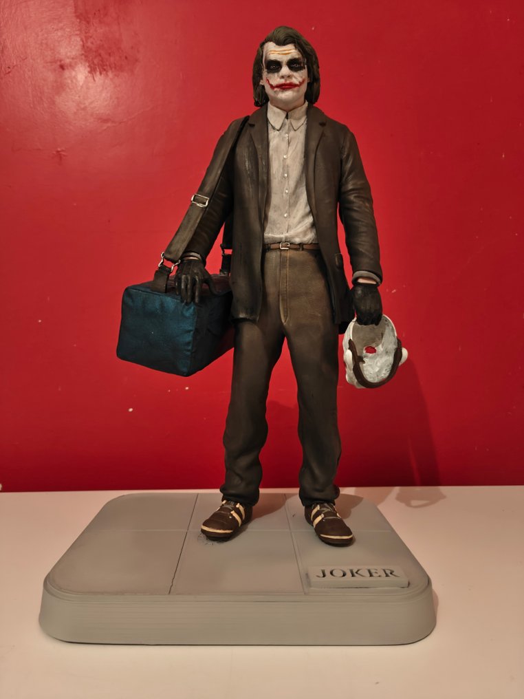 Dark Knight, the #1.0