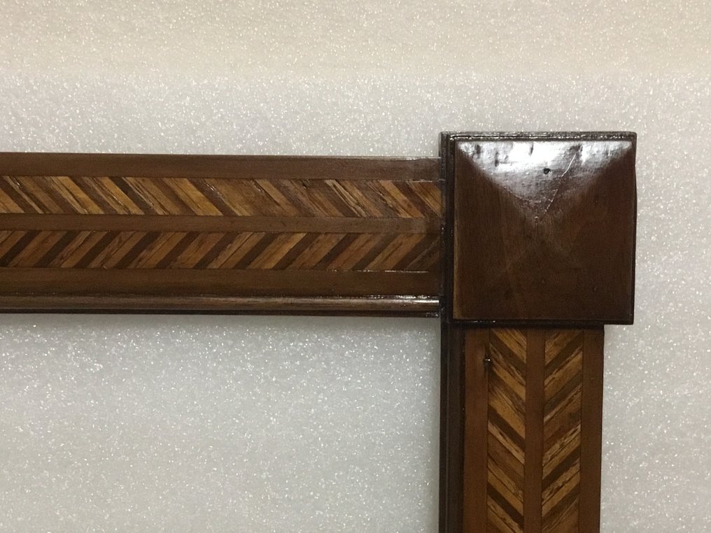 Keret - Diófa - Halcsont mintázatú díszléc #4.3