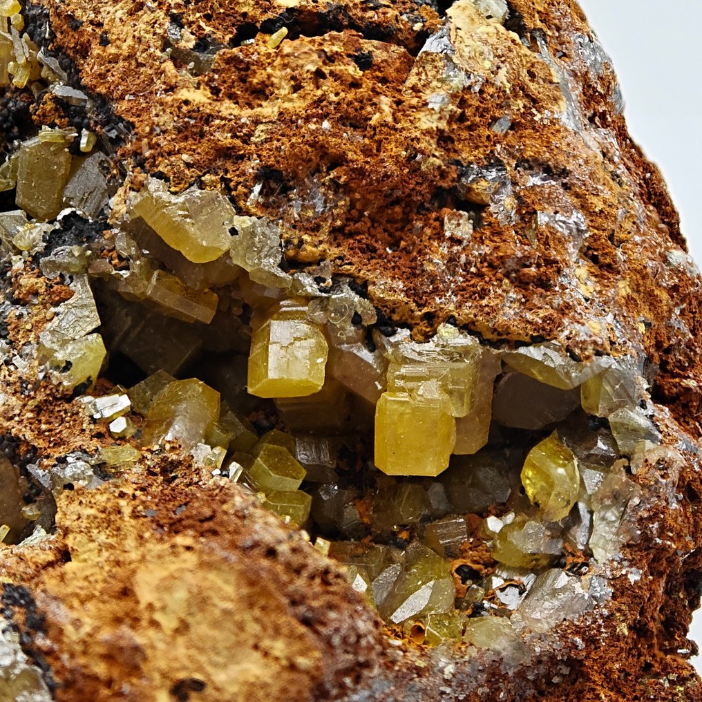 Yellow Mimetite Geode, rare and intense colors Crystals on matrix - Height: 47 mm - Width: 37 mm- 41 g #1.0