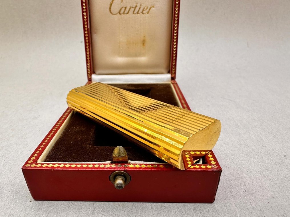 Cartier - Isqueiro - Banhado a ouro #3.2