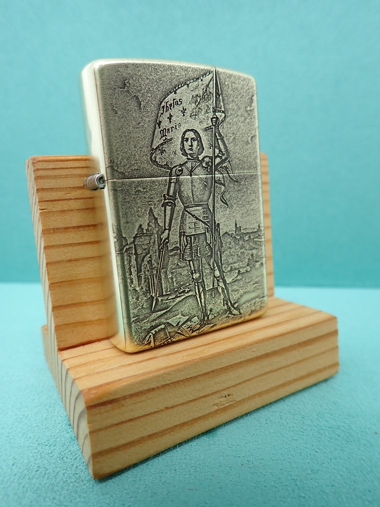 Zippo - 芝宝 - Zippo Custom - Joan of Arc - 没有保留价 - 打火机 - 黄铜 #1.0